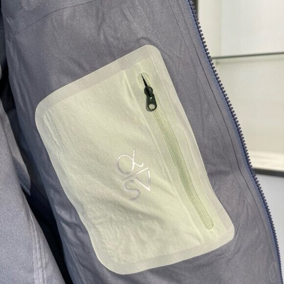 Arc'teryx Men's Blue Performance Jacket - Picture 6 of 8